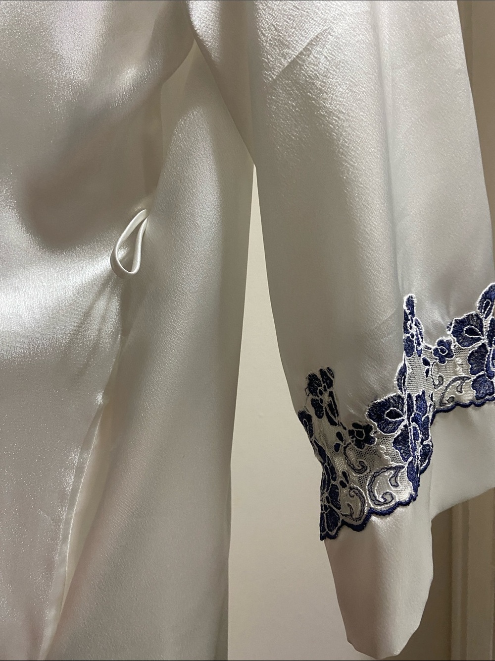 Oscar de la Renta Robe - Picture 5 of 8
